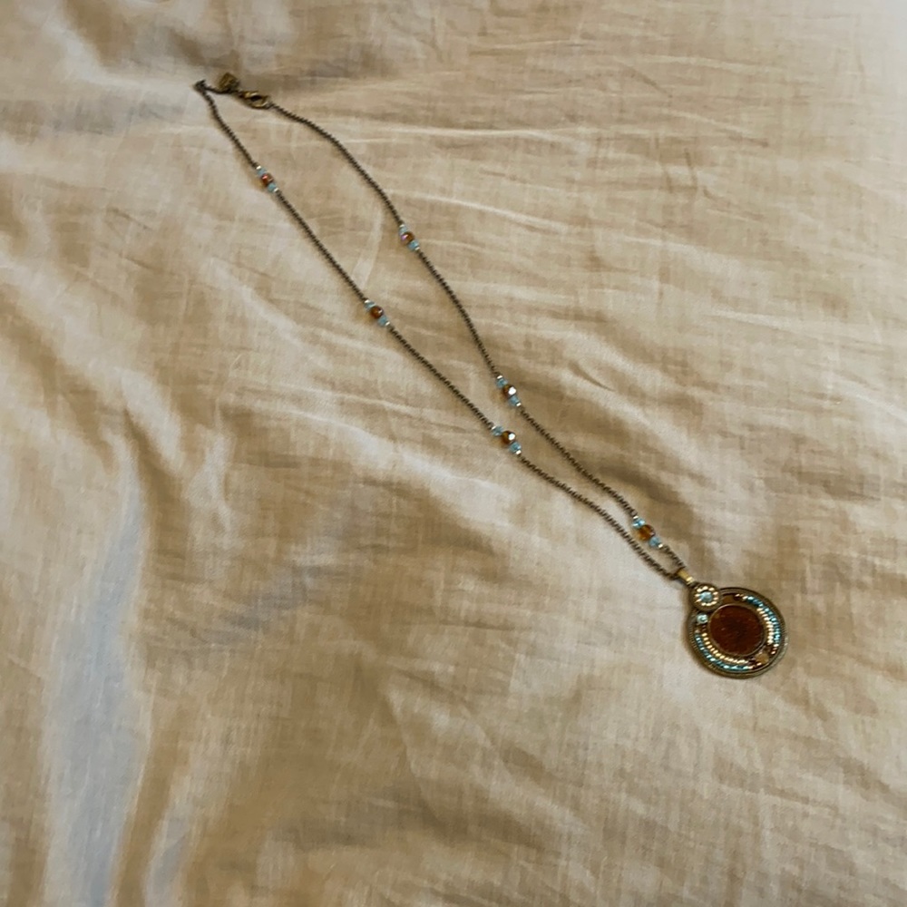 Pendant necklace